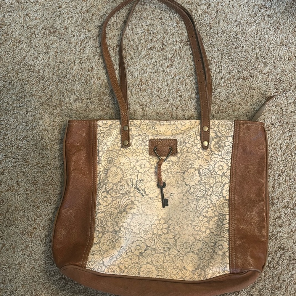 Myra floral tote bag.